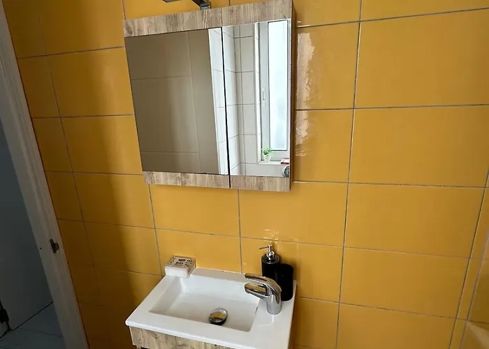 Apartment Paceville - 3a - Stylish 2br Centre Saint Julian's