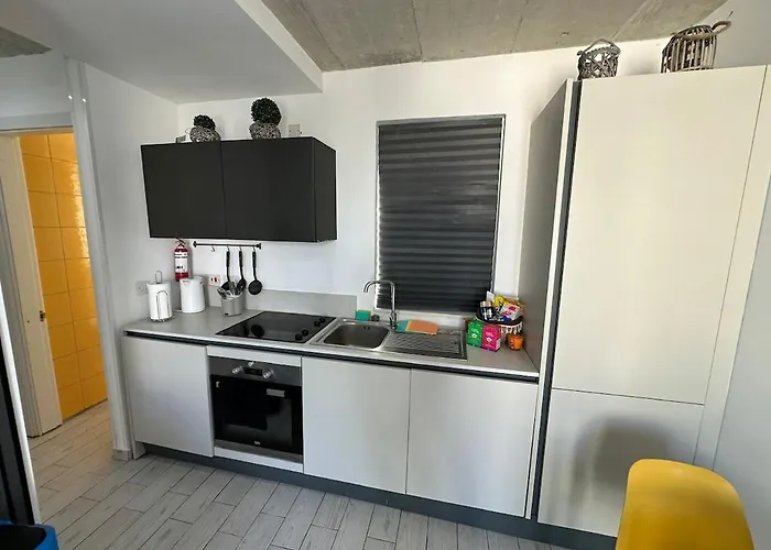 Apartment Paceville - 3a - Stylish 2br Centre Saint Julian's