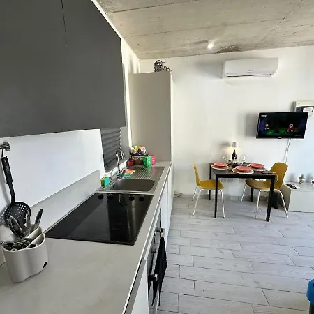 Paceville - 3a - Stylish 2br Centre Сент Джулианс