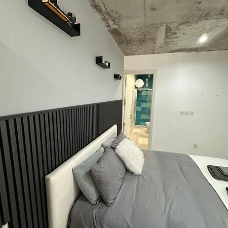 Paceville - 3a - Stylish 2br Centre * Сент Джулианс