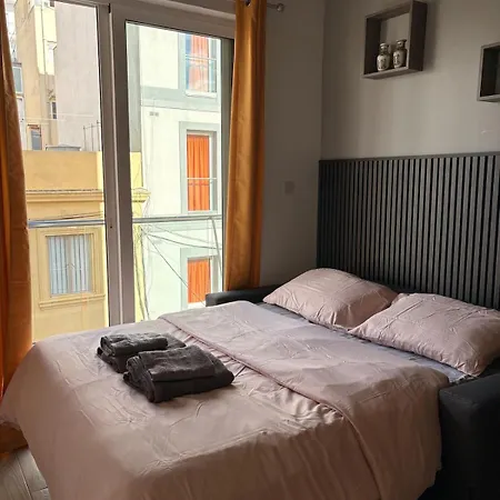 Paceville - 3a - Stylish 2br Centre Апартаменты