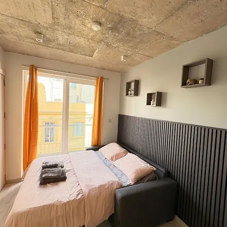 Paceville - 3a - Stylish 2br Centre * Сент Джулианс