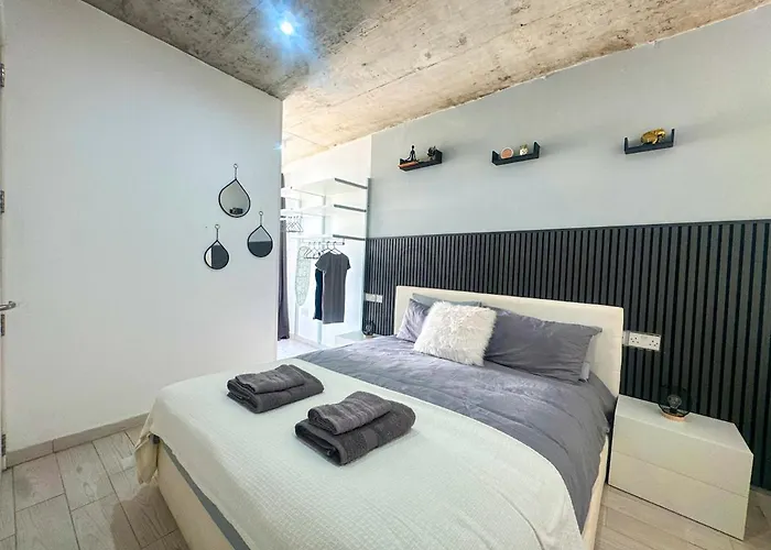 Paceville - 3a - Stylish 2br Centre アパート *